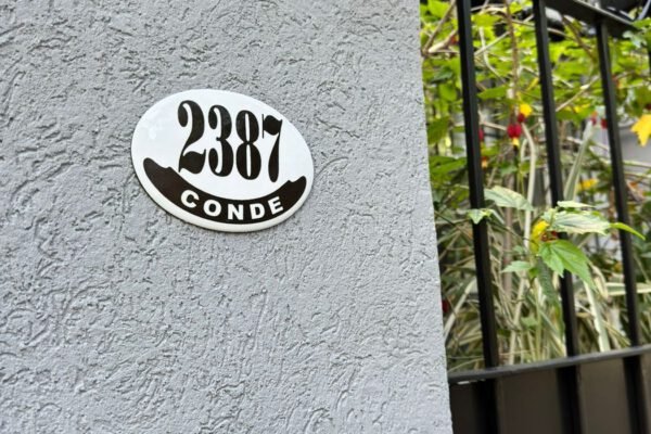Ovaladas Nuestros clientes — Placas Parmui Placa enlozada Parmui, ovaladas nuestros clientes