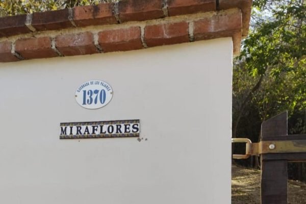 Ovaladas Nuestros clientes — Placas Parmui Placa enlozada Parmui, ovaladas nuestros clientes