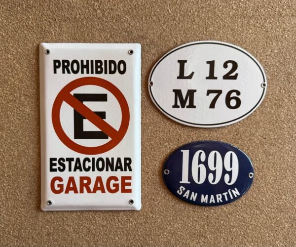 Otras — Placas Parmui Placa enlozada Parmui, otras