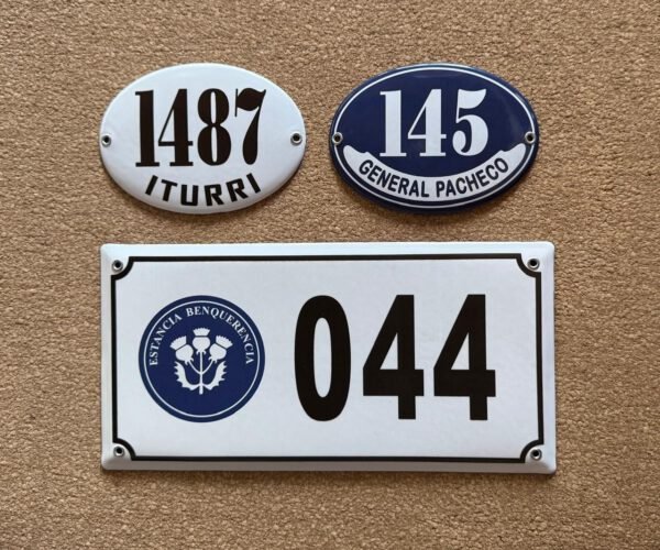 Números de calle 10x25 - 15x30 — Placas Parmui Placa enlozada Parmui, números de calle 10x25 - 15x30