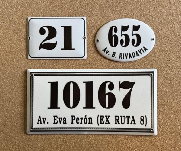 Números de calle 10x25 - 15x30 — Placas Parmui Placa enlozada Parmui, números de calle 10x25 - 15x30