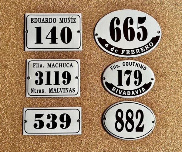 Números de calle 7x15 - 7x20 — Placas Parmui Placa enlozada Parmui, números de calle 7x15 - 7x20