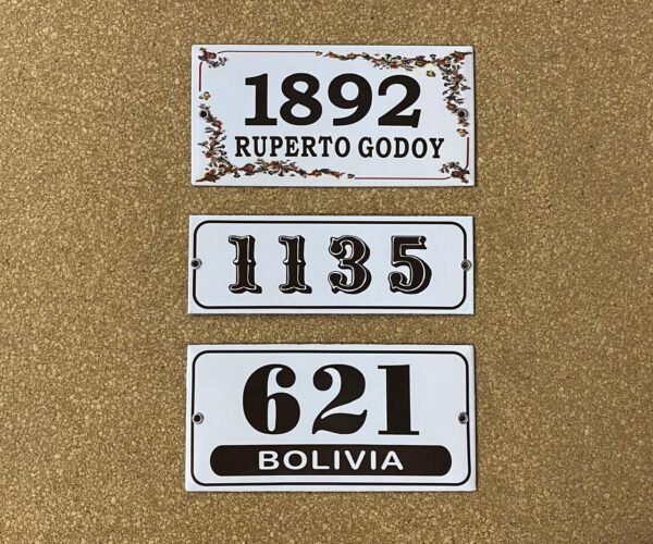 Números de calle 7x15 - 7x20 — Placas Parmui Placa enlozada Parmui, números de calle 7x15 - 7x20