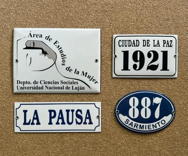 13x18 y 15x20 cm — Placas Parmui Placa enlozada Parmui, 13x18 y 15x20 cm