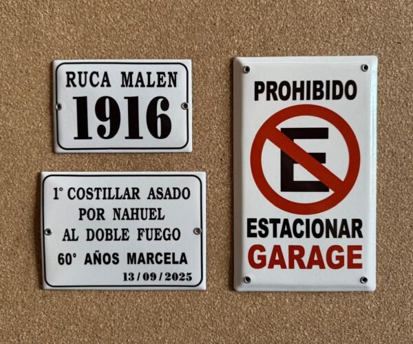 13x18 y 15x20 cm — Placas Parmui Placa enlozada Parmui, 13x18 y 15x20 cm