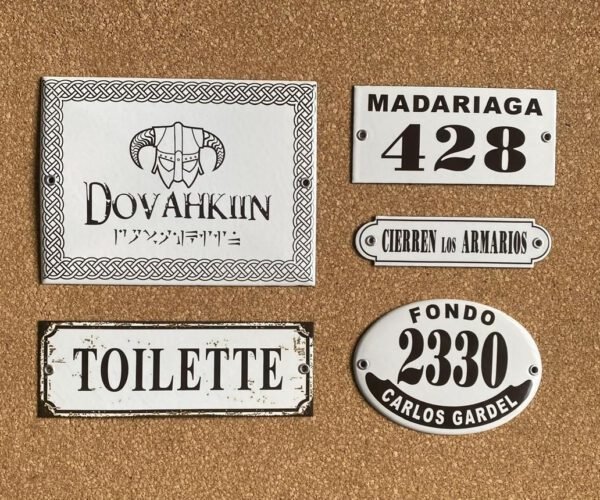 13x18 y 15x20 cm — Placas Parmui Placa enlozada Parmui, 13x18 y 15x20 cm