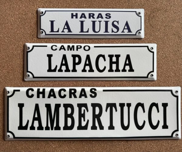 2 Líneas — Placas Parmui Placa enlozada Parmui, 2 líneas