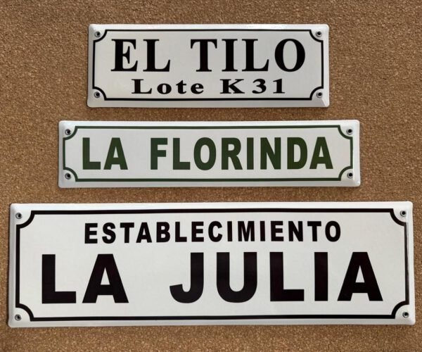 2 Líneas — Placas Parmui Placa enlozada Parmui, 2 líneas