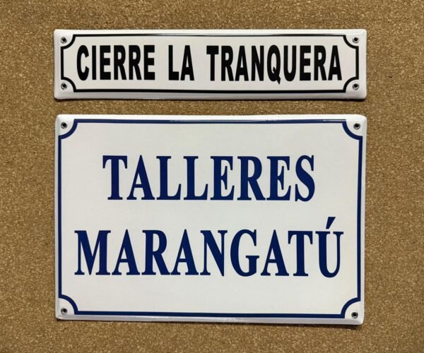 Cerrar la Tranquera — Placas Parmui Placa enlozada Parmui, cerrar la tranquera