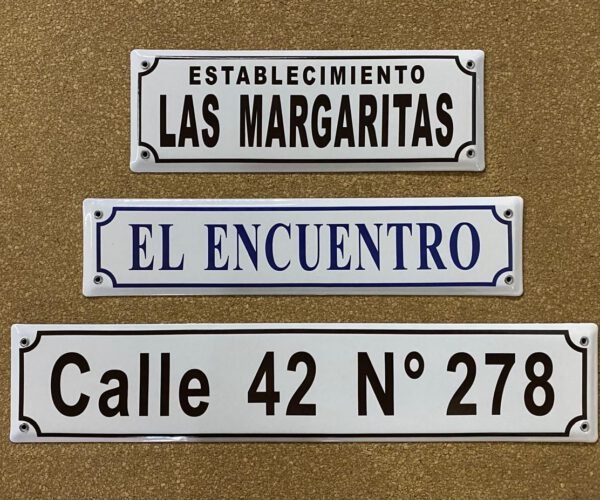 Con Dirección — Placas Parmui Placa enlozada Parmui, con dirección