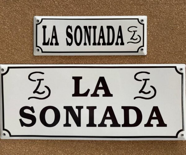 Con Logo — Placas Parmui Placa enlozada Parmui, con logo