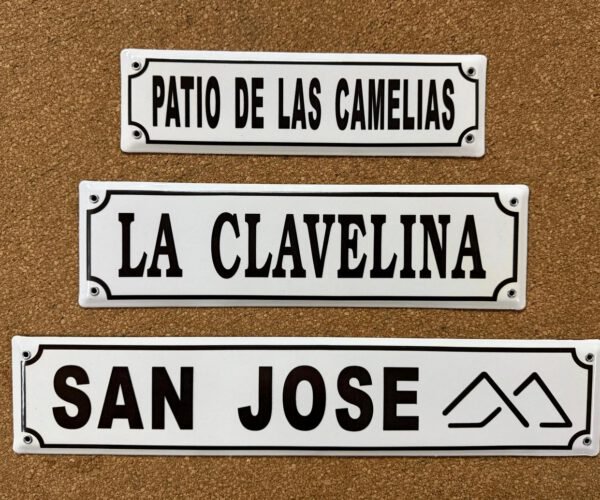 Con Logo — Placas Parmui Placa enlozada Parmui, con logo