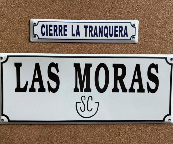 Con Logo — Placas Parmui Placa enlozada Parmui, con logo