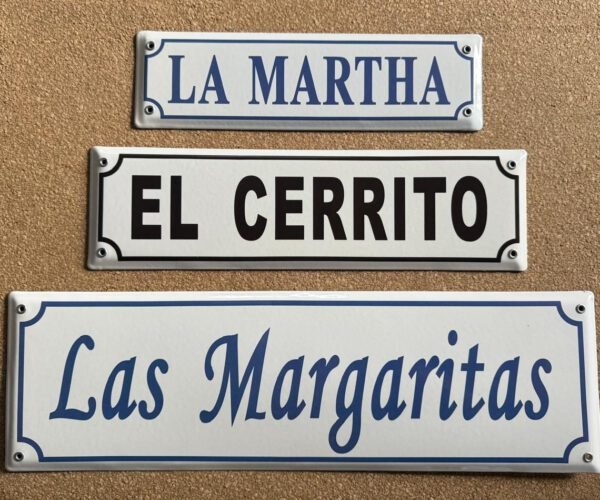 En Cursiva — Placas Parmui Placa enlozada Parmui, en cursiva