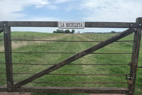 Tranqueras Nuestros clientes — Placas Parmui Placa enlozada Parmui, tranqueras nuestros clientes