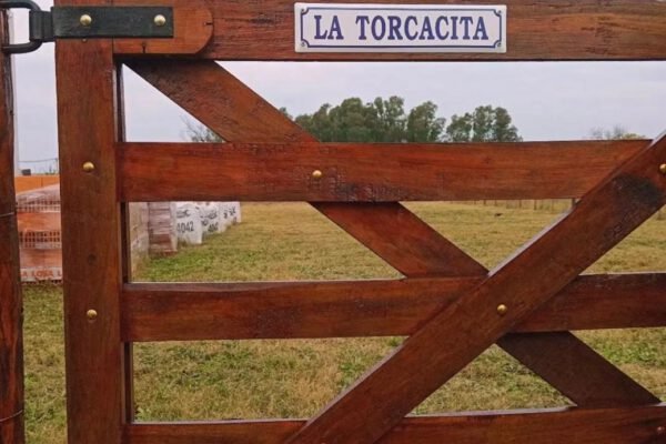 Tranqueras Nuestros clientes — Placas Parmui Placa enlozada Parmui, tranqueras nuestros clientes