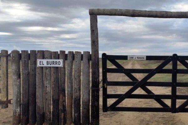Tranqueras Nuestros clientes — Placas Parmui Placa enlozada Parmui, tranqueras nuestros clientes