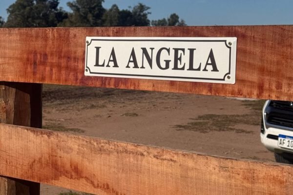 Tranqueras Nuestros clientes — Placas Parmui Placa enlozada Parmui, tranqueras nuestros clientes