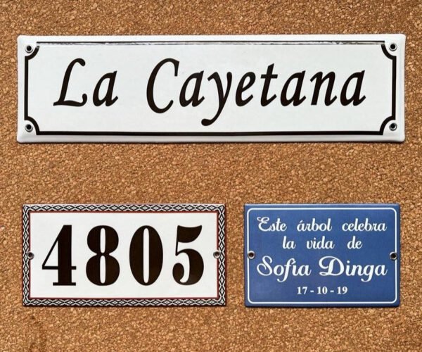 Conmemorativas — Placas Parmui Placa enlozada Parmui, conmemorativas