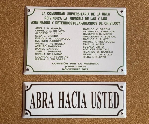 Conmemorativas — Placas Parmui Placa enlozada Parmui, conmemorativas