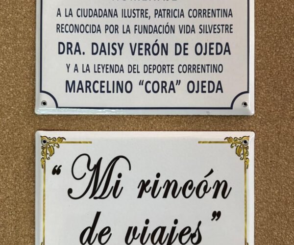 Conmemorativas — Placas Parmui Placa enlozada Parmui, conmemorativas