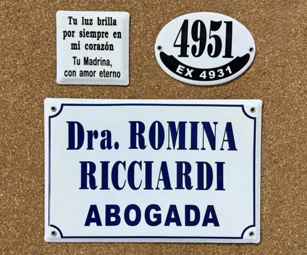 Cuadradas — Placas Parmui Placa enlozada Parmui, cuadradas