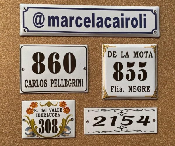 Cuadradas — Placas Parmui Placa enlozada Parmui, cuadradas