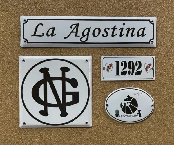 Cuadradas — Placas Parmui Placa enlozada Parmui, cuadradas
