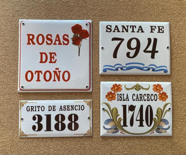 Cuadradas — Placas Parmui Placa enlozada Parmui, cuadradas