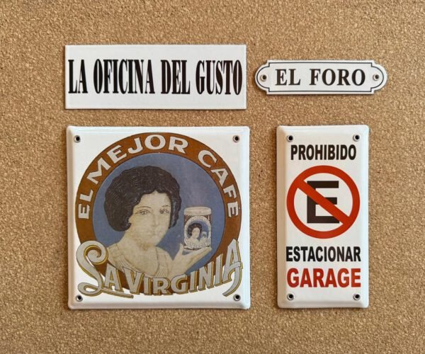 Cuadradas — Placas Parmui Placa enlozada Parmui, cuadradas