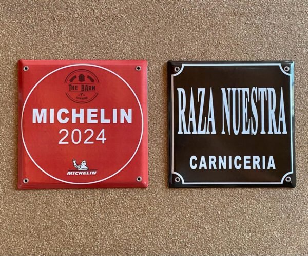 Cuadradas — Placas Parmui Placa enlozada Parmui, cuadradas