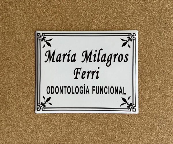 Profesionales — Placas Parmui Placa enlozada Parmui, profesionales